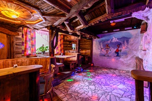 The Rock, die Bar im Gasthof Gstemmerblick.